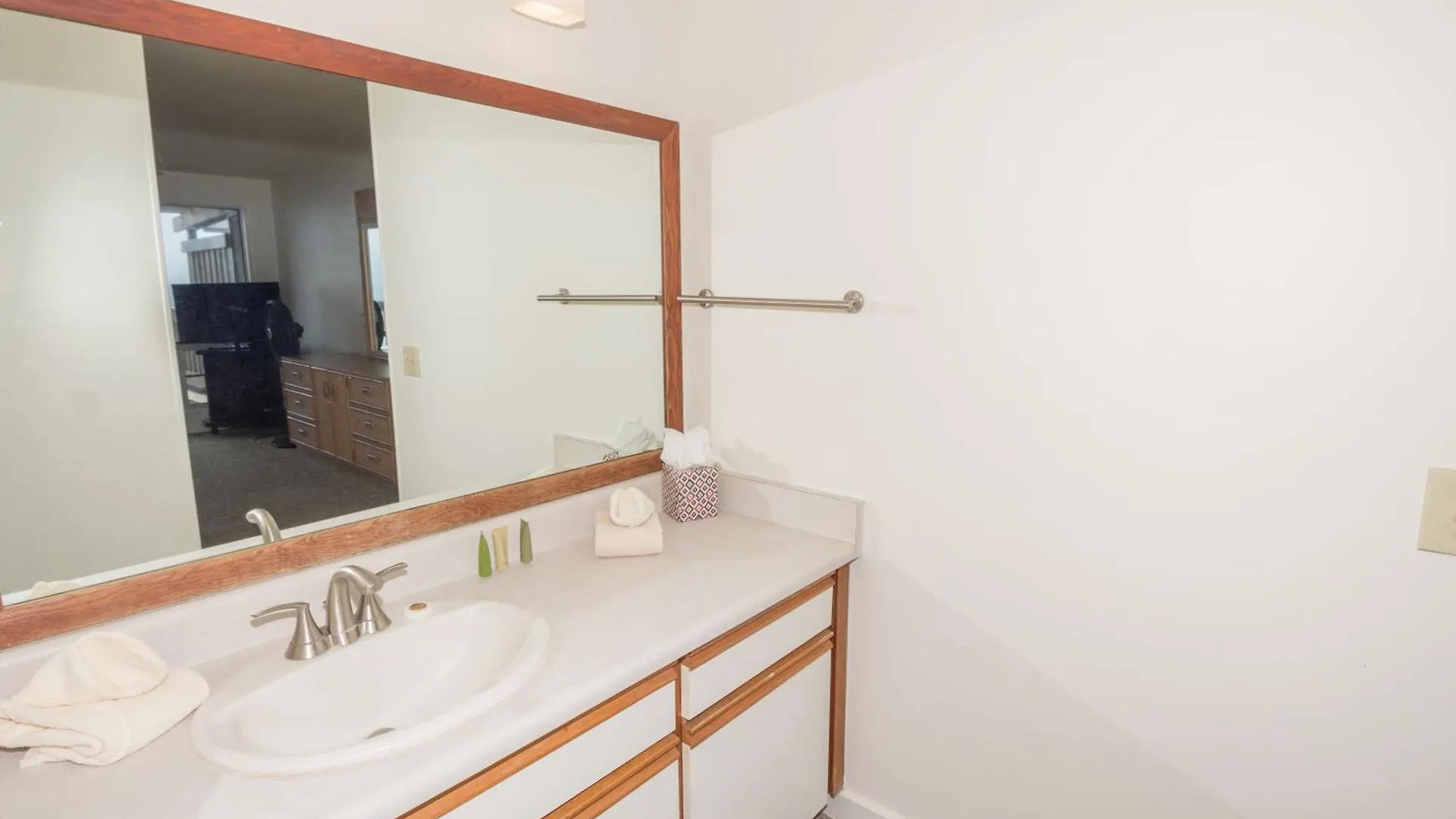 Holiday home Oceanfront Views, 2 Balconies - Ks A3 - Sullivan Kahana